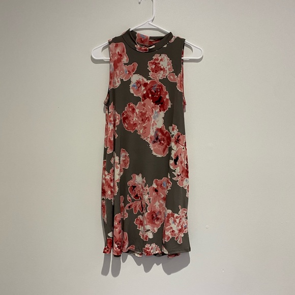 MTS Boutique Floral Dress Size Small - Picture 2 of 6